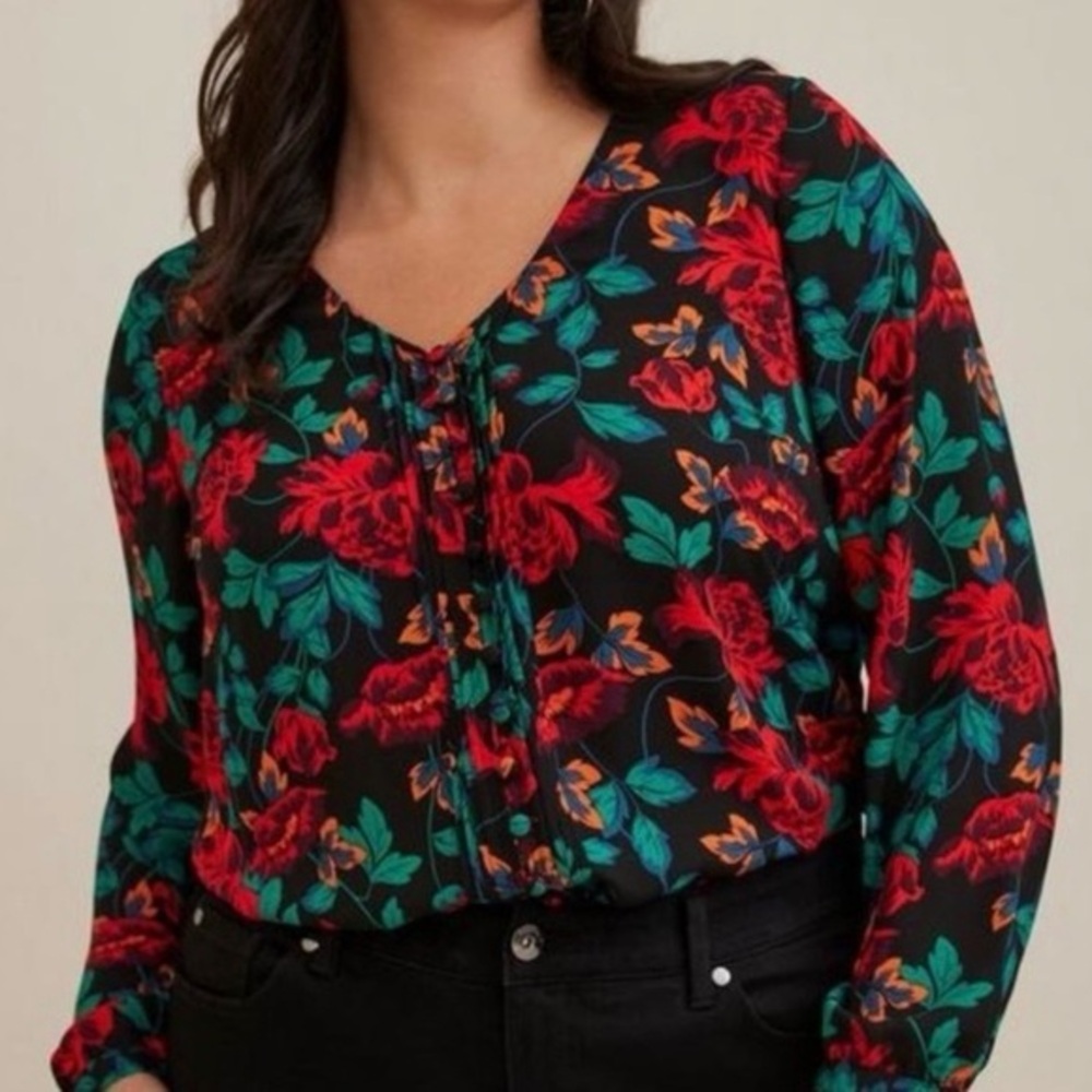 Torrid Georgette Pintuck Button-Front Long Sleeve Floral Blouse Size 1X